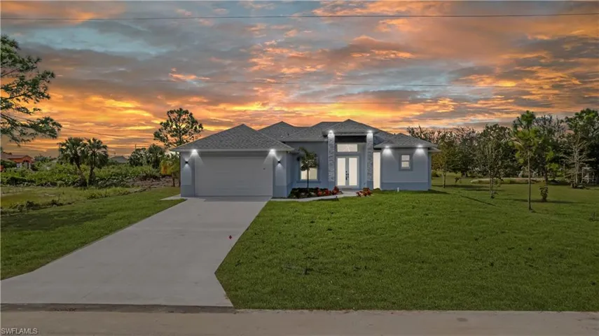1103  Pine  AVE, Lehigh Acres, FL 33972