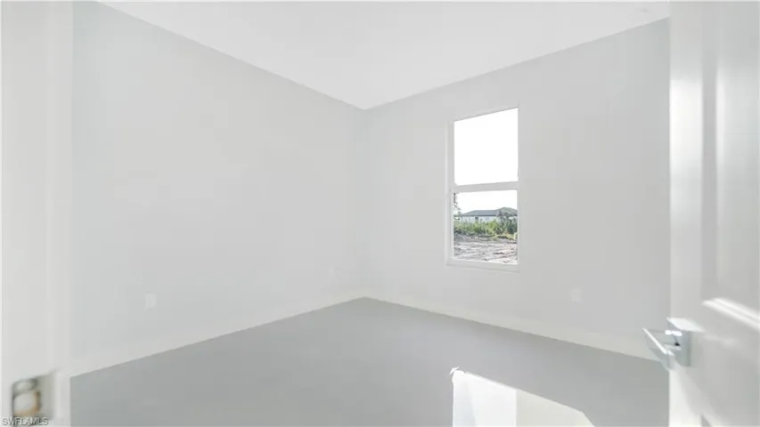 1103  Pine  AVE, Lehigh Acres, FL 33972