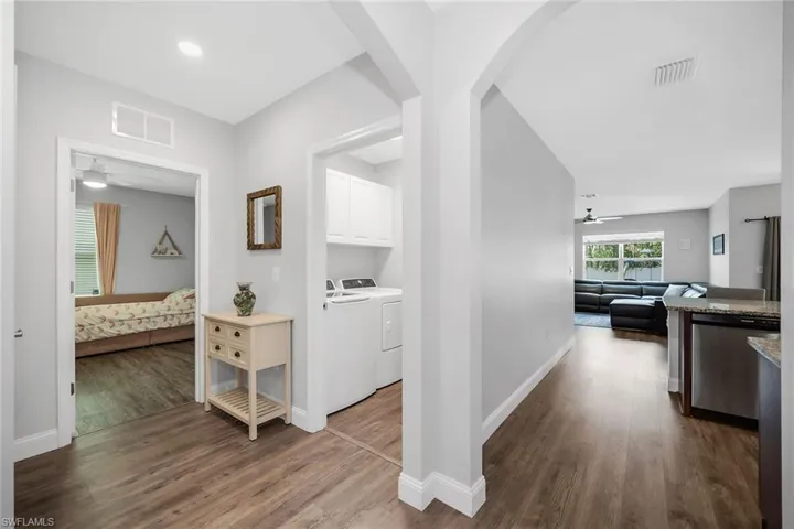 777  Twinning  ST, Naples, FL 34104