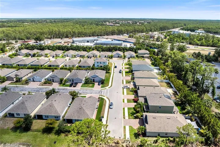 777  Twinning  ST, Naples, FL 34104