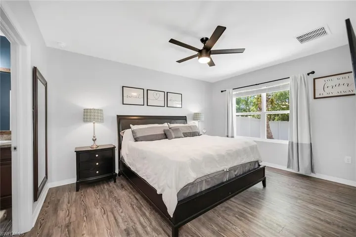 777  Twinning  ST, Naples, FL 34104