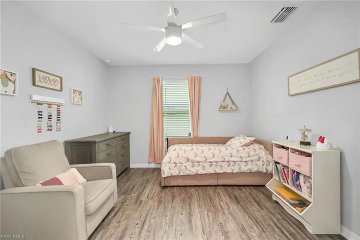 777  Twinning  ST, Naples, FL 34104