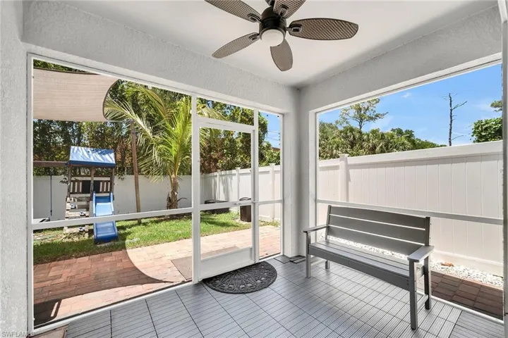 777  Twinning  ST, Naples, FL 34104