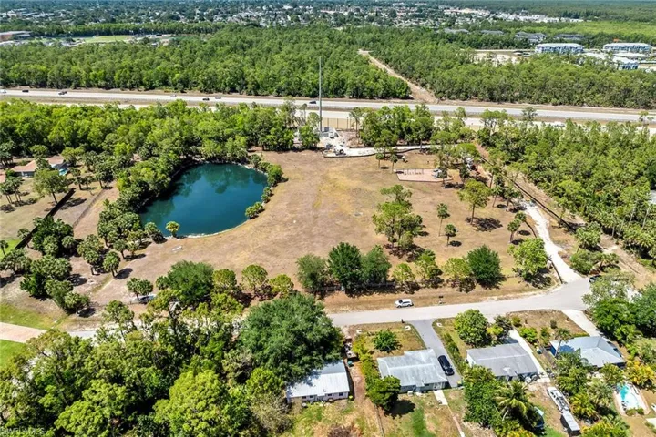 777  Twinning  ST, Naples, FL 34104