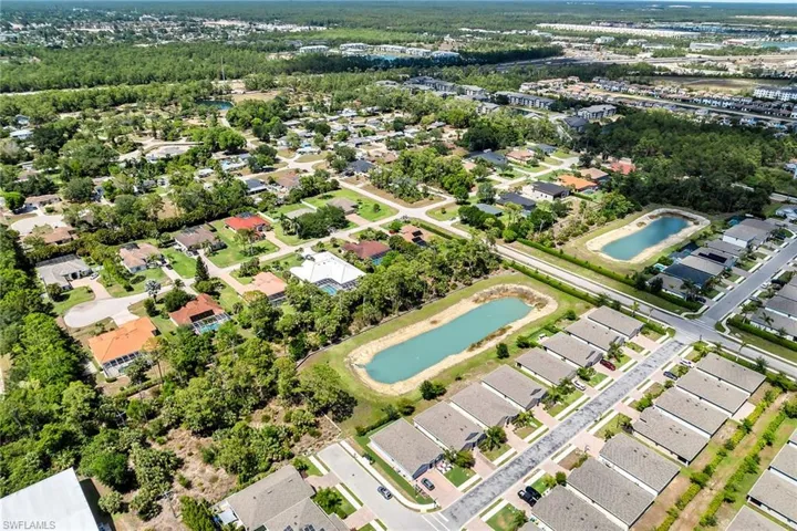 777  Twinning  ST, Naples, FL 34104