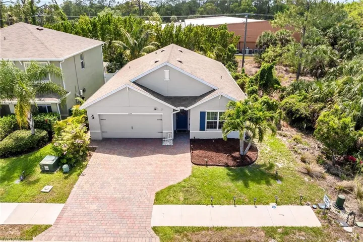 777  Twinning  ST, Naples, FL 34104
