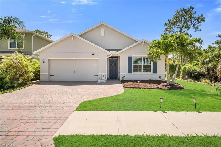 777  Twinning  ST, Naples, FL 34104