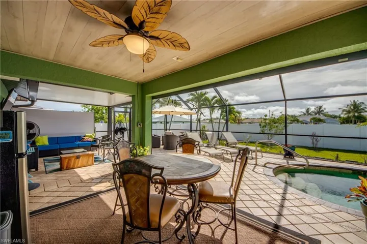 4425 SW 14th  PL, Cape Coral, FL 33914