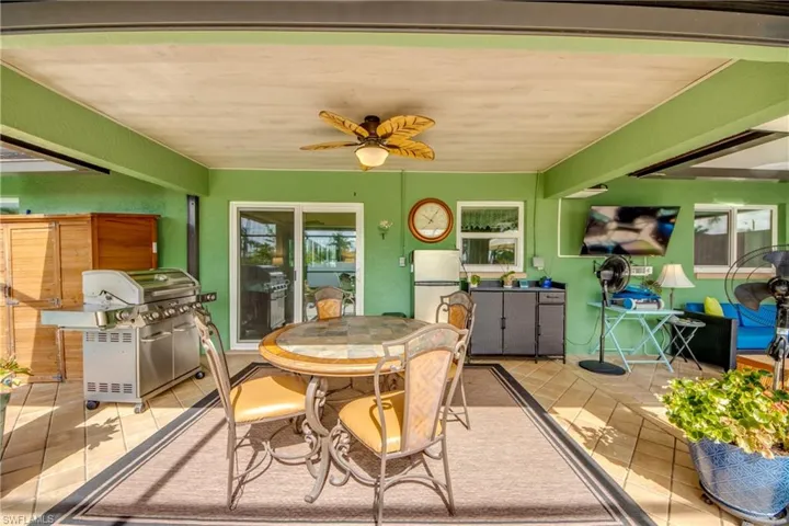 4425 SW 14th  PL, Cape Coral, FL 33914