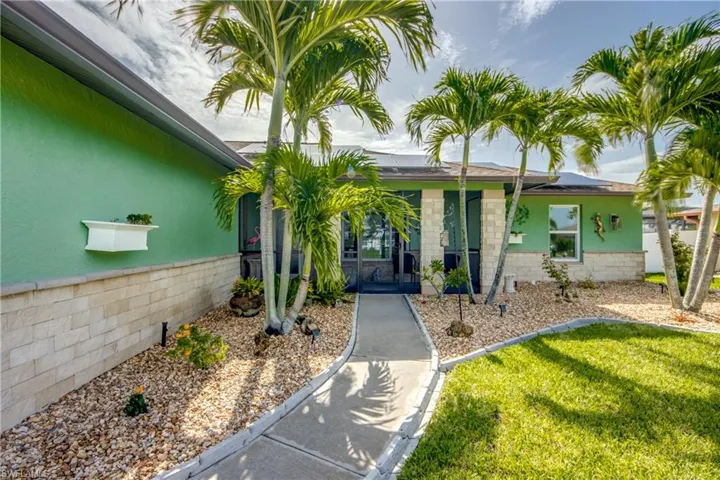 4425 SW 14th  PL, Cape Coral, FL 33914