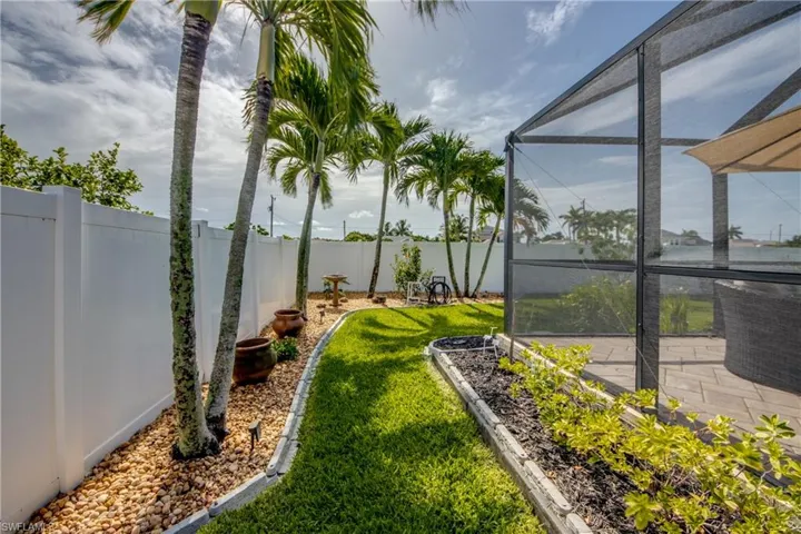 4425 SW 14th  PL, Cape Coral, FL 33914