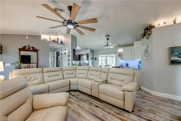4425 SW 14th  PL, Cape Coral, FL 33914