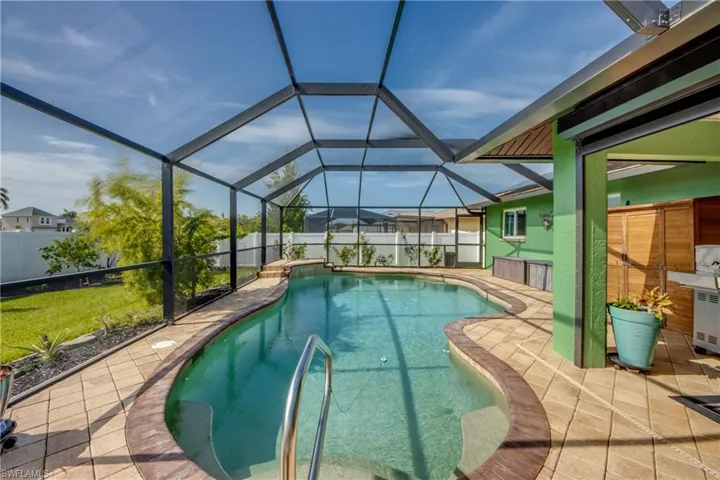 4425 SW 14th  PL, Cape Coral, FL 33914