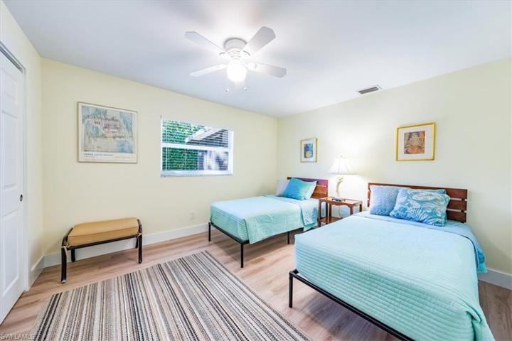24 Crooked LN # 12, NAPLES FL 34112