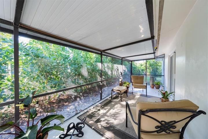 Peaceful Lanai with Open Patio