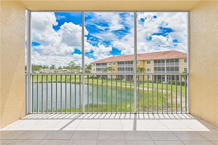 10020 Maddox Ln 213, Bonita Springs, Florida 34135