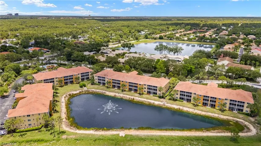 10020 Maddox Ln 213, Bonita Springs, Florida 34135