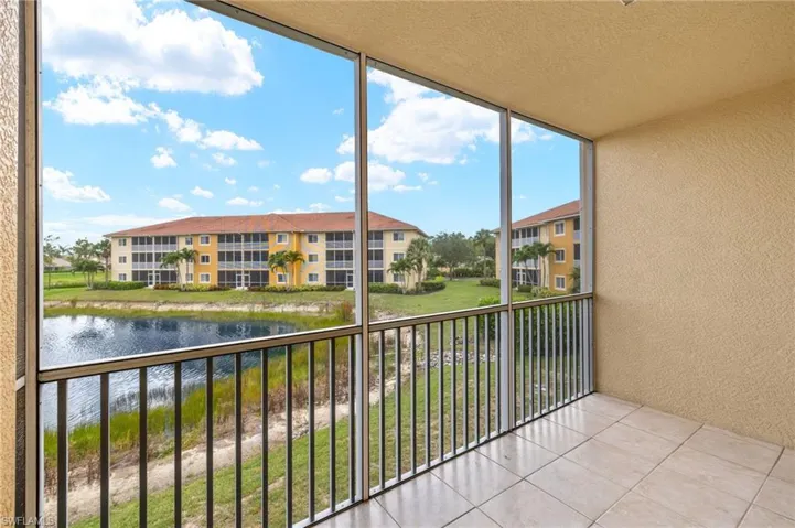 10020 Maddox Ln 213, Bonita Springs, Florida 34135