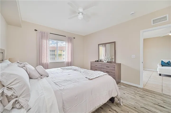 10020 Maddox Ln 213, Bonita Springs, Florida 34135