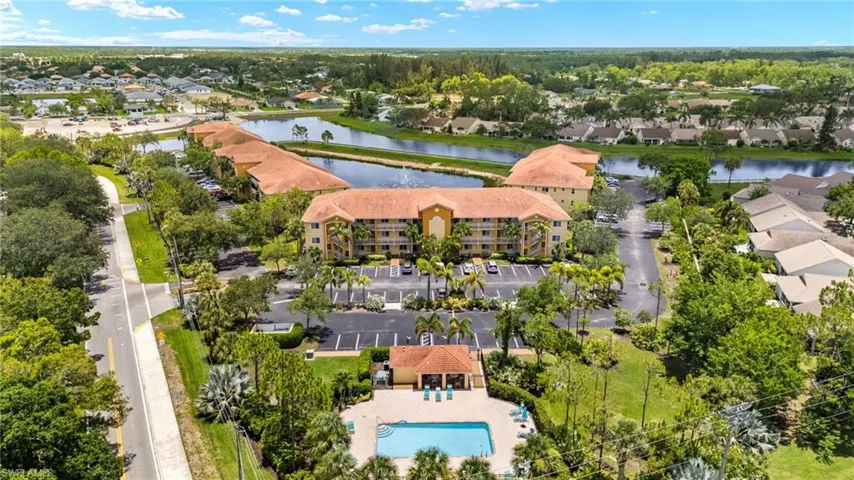 10020 Maddox Ln 213, Bonita Springs, Florida 34135