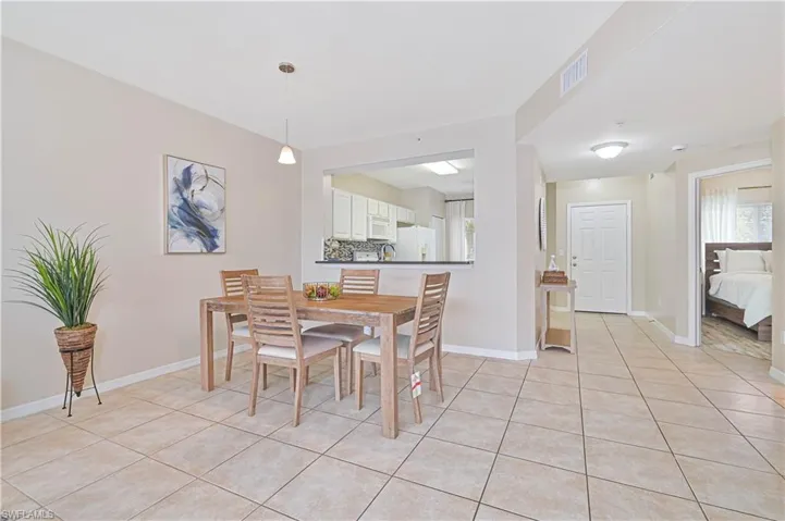 10020 Maddox Ln 213, Bonita Springs, Florida 34135