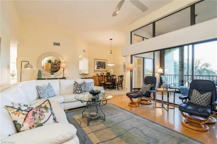 7048  Pelican Bay  BLVD, Naples, FL 34108