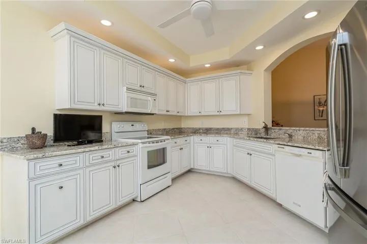 7048  Pelican Bay  BLVD, Naples, FL 34108