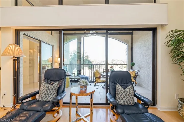 7048  Pelican Bay  BLVD, Naples, FL 34108