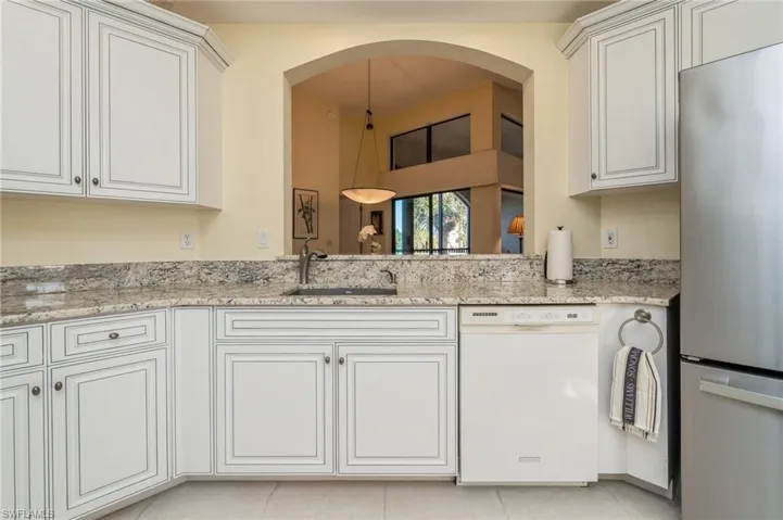 7048  Pelican Bay  BLVD, Naples, FL 34108