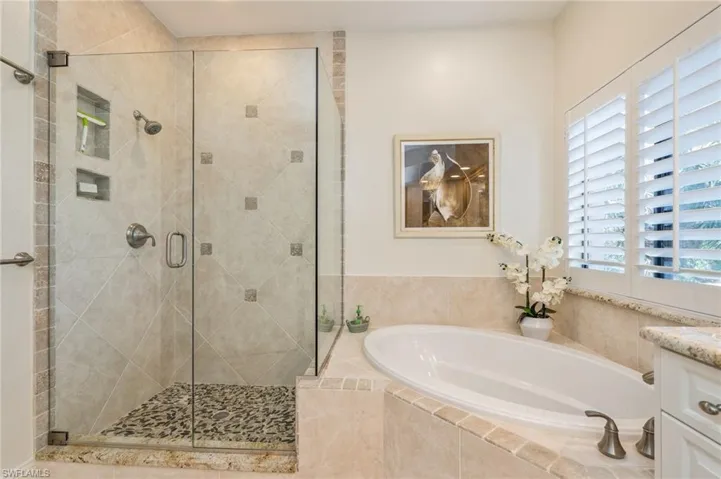 7048  Pelican Bay  BLVD, Naples, FL 34108