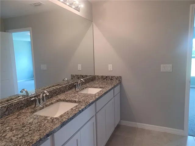 417 Sw 26th Ave, Cape Coral, Florida 33991
