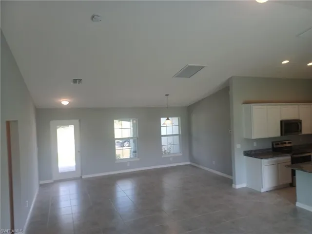 417 Sw 26th Ave, Cape Coral, Florida 33991