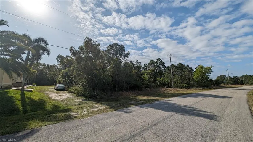 422 Juneau DR, LEHIGH ACRES FL 33974