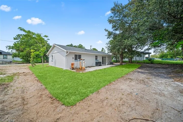 3203 28th St Sw, Lehigh Acres, Florida 33976