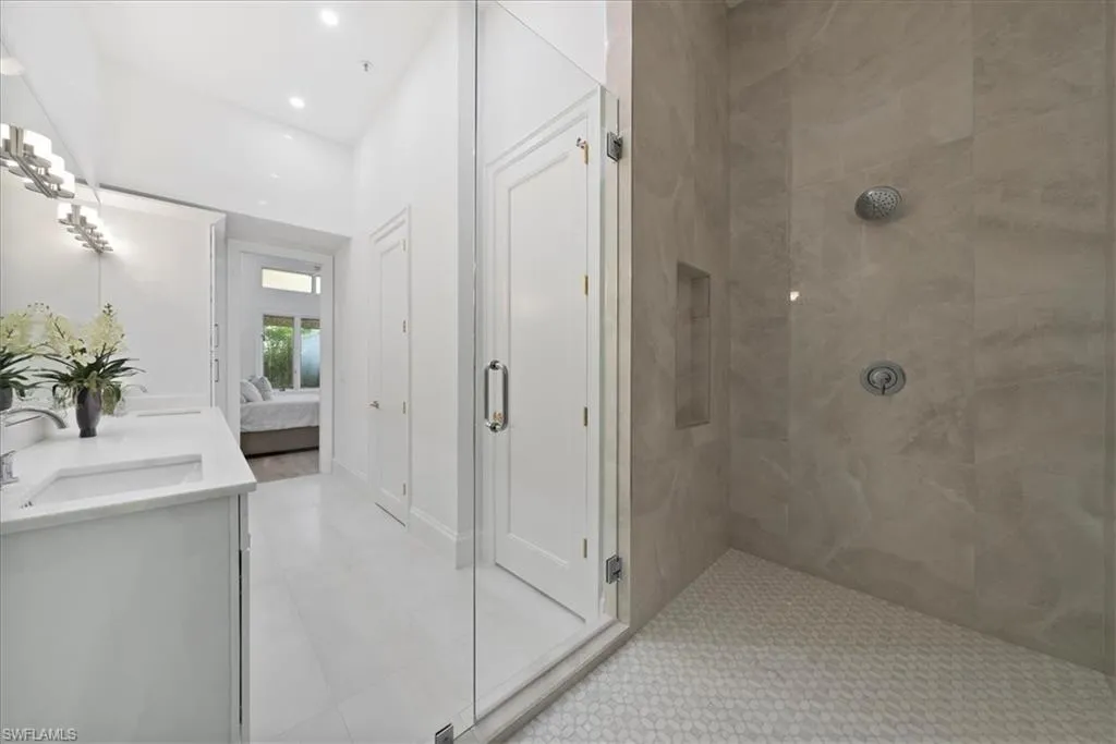 3624 Belair LN, Naples, FL 34103,224088615