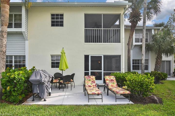 Enjoy the Full Sun and Water Views or Cool off in the Screened Lanai