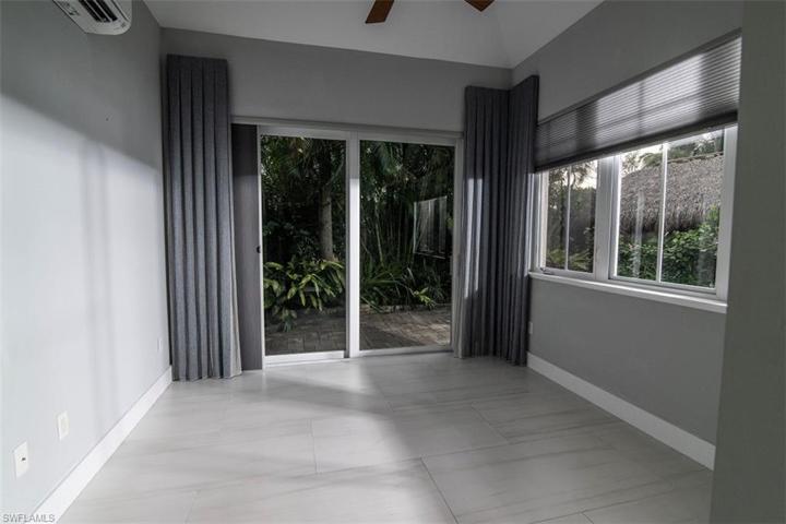 13455  Snook  CIR, Naples, FL 34114