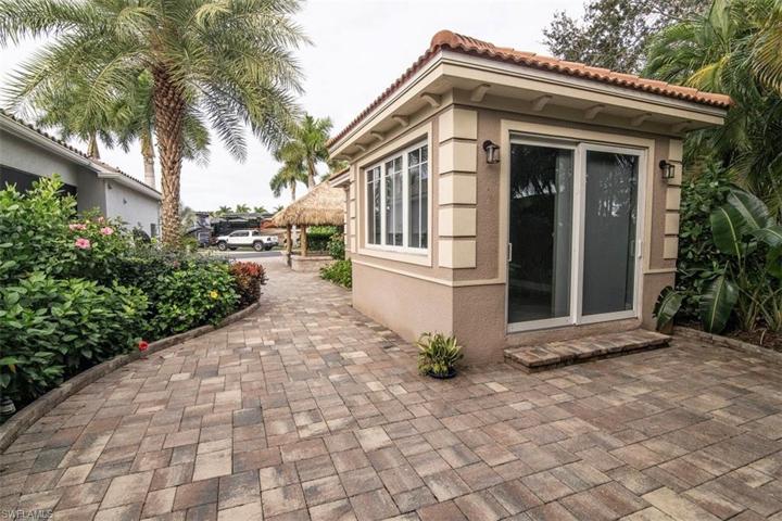 13455  Snook  CIR, Naples, FL 34114
