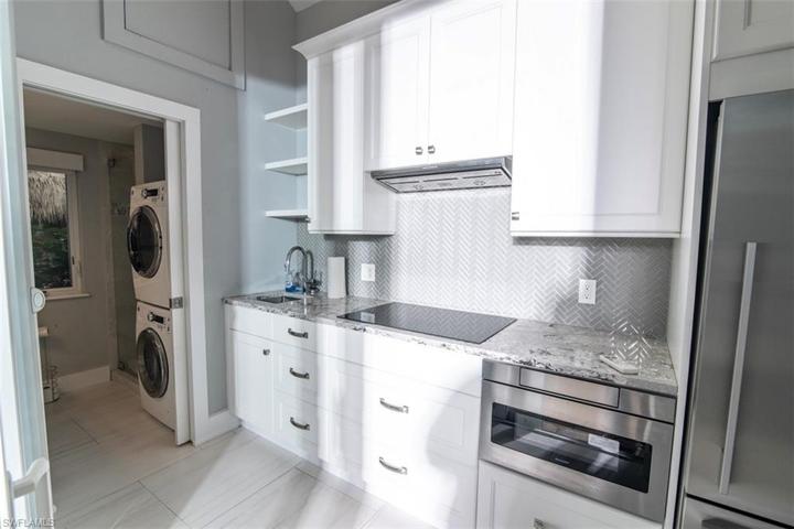 13455  Snook  CIR, Naples, FL 34114
