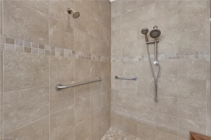 8720 Westwood Oaks Pl, Fort Myers, Florida 33908