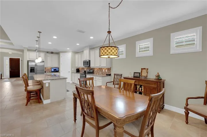 8720 Westwood Oaks Pl, Fort Myers, Florida 33908