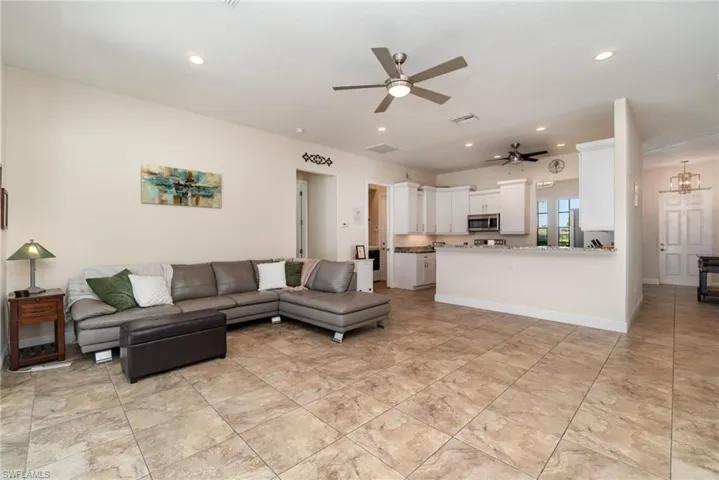 3137 Se 8th Ave, Cape Coral, Florida 33904