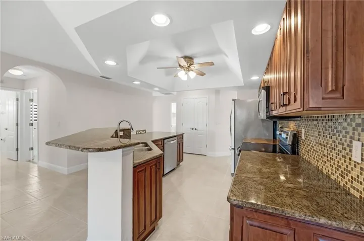 1631 Se 2nd St, Cape Coral, Florida 33990
