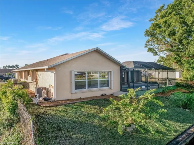 1631 Se 2nd St, Cape Coral, Florida 33990