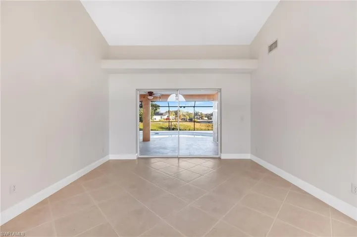 1631 Se 2nd St, Cape Coral, Florida 33990