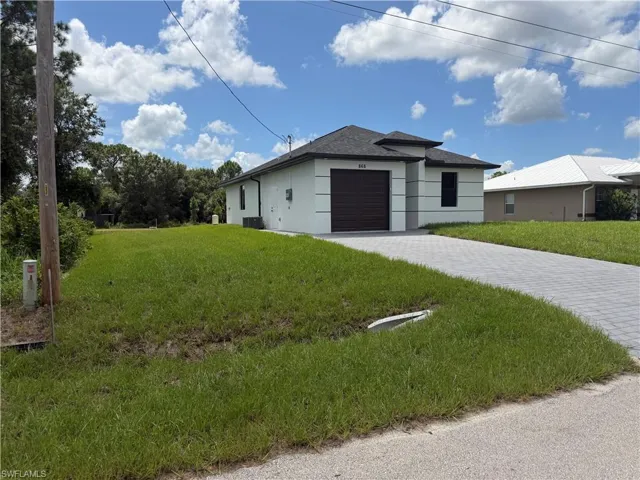 868 Carbon St E, Lehigh Acres, Florida 33974