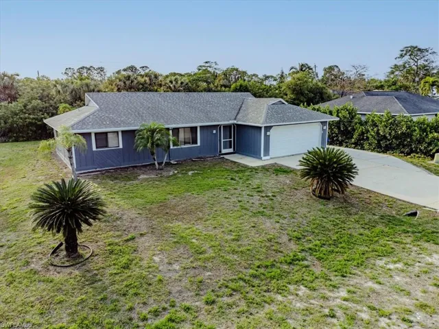 27126  Elaine  DR, Bonita Springs, FL 34135
