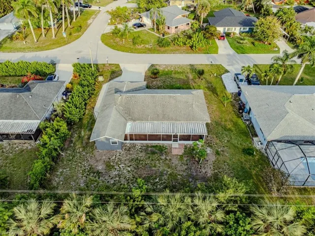 27126  Elaine  DR, Bonita Springs, FL 34135