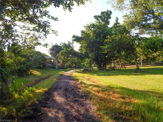Path in the nature area.