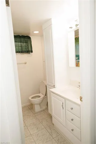 1931 W Lakeview  BLVD, North Fort Myers, FL 33903